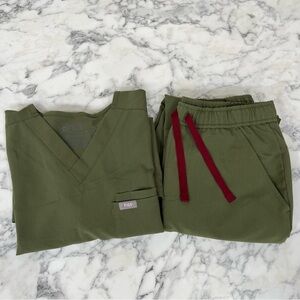 Figs Olive Green Scrubs Set Joggers 2042 Size XS